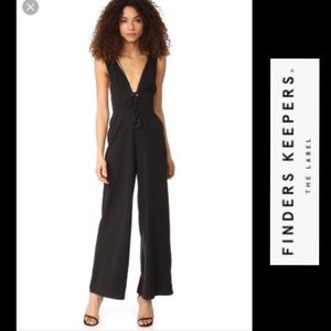 nwt - FINDERS KEEPERS “addison” bodysuit